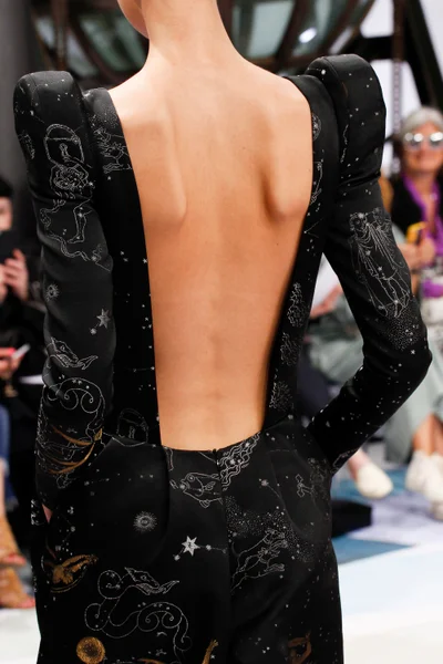 Look 4
